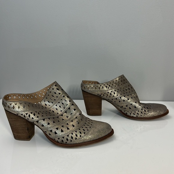 Steve Madden Gold Harmony Mules Size 10 - Picture 2 of 14